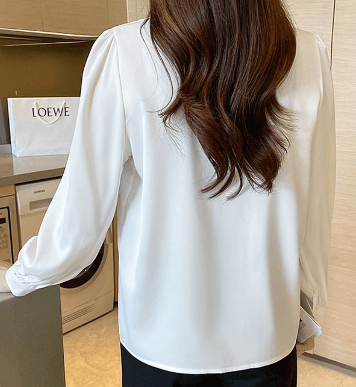 骨格ウェーブ服 カラーボウタイトップス